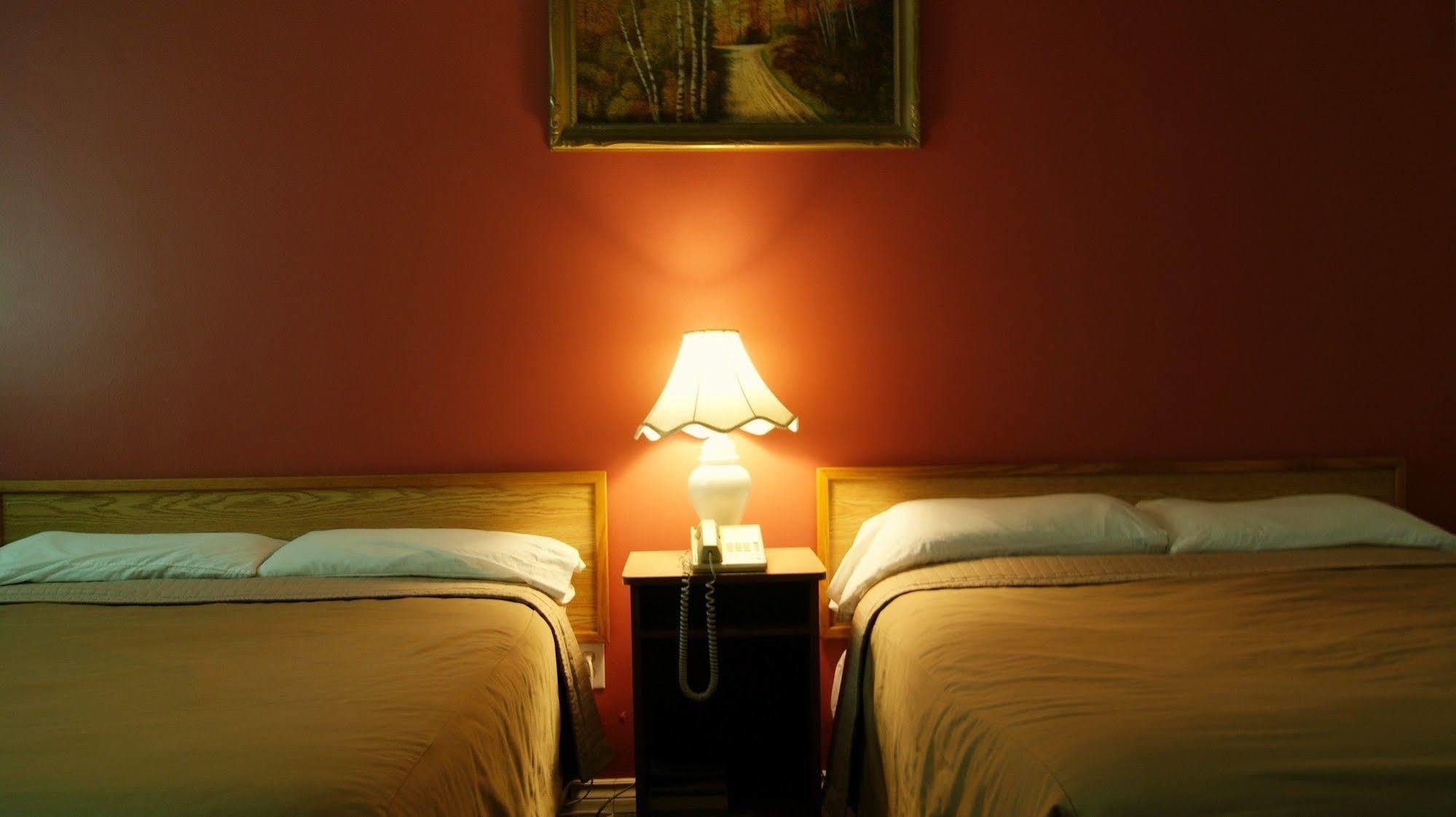 Blue Jay Motel Peterborough Ngoại thất bức ảnh
