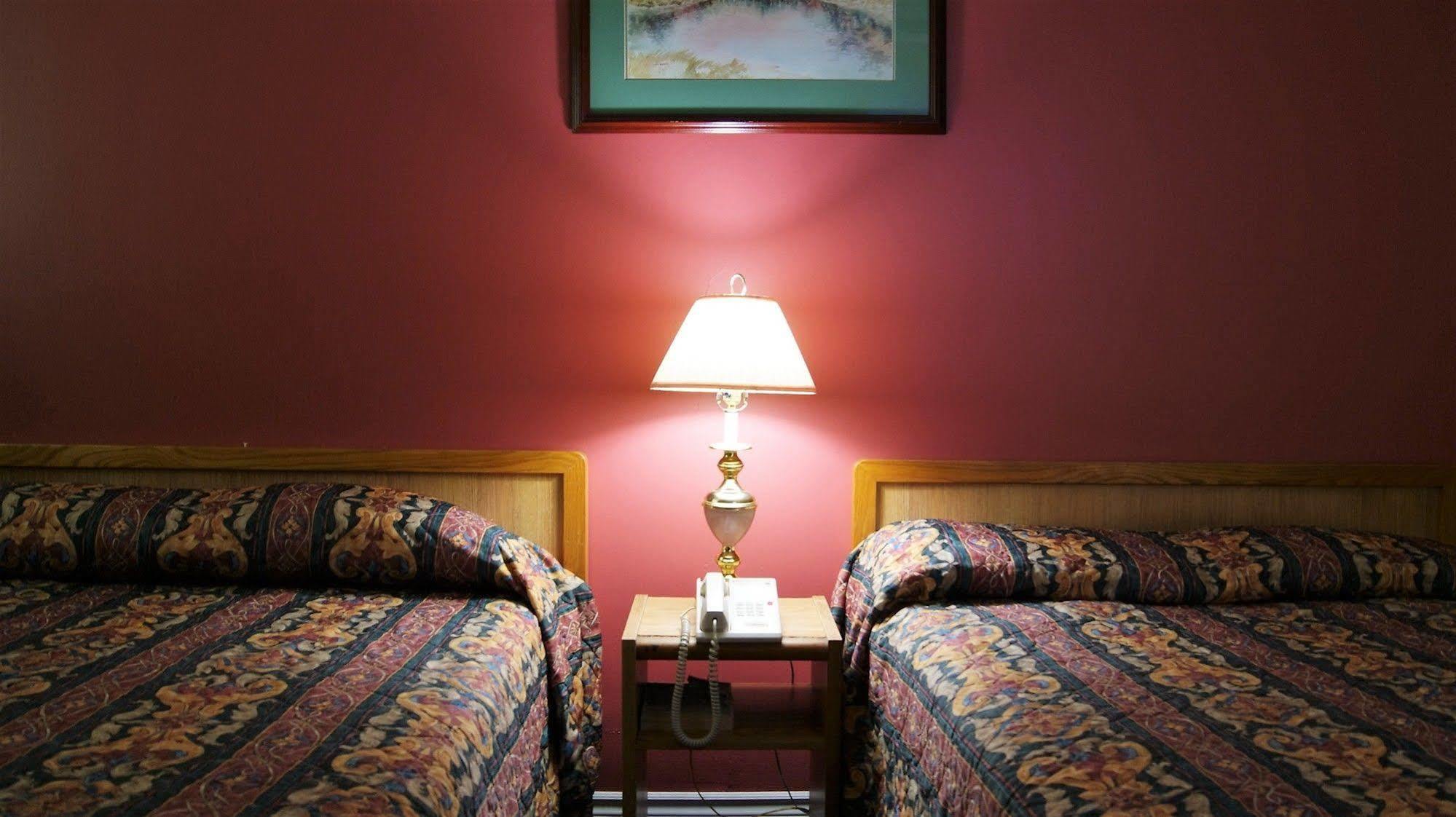 Blue Jay Motel Peterborough Ngoại thất bức ảnh