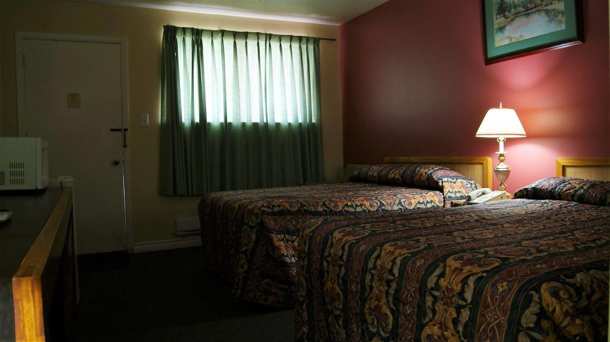 Blue Jay Motel Peterborough Ngoại thất bức ảnh