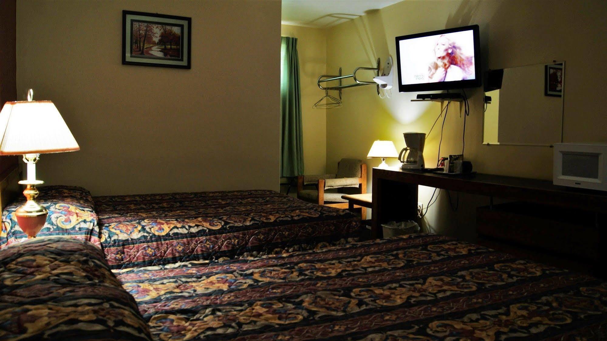 Blue Jay Motel Peterborough Ngoại thất bức ảnh